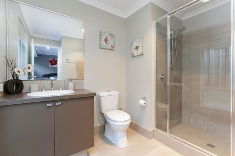 Perth Comfy Stays - Australia Accommodation 27