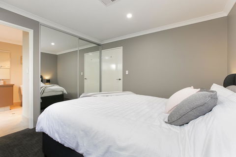 Perth Comfy Stays - Australia Accommodation 25