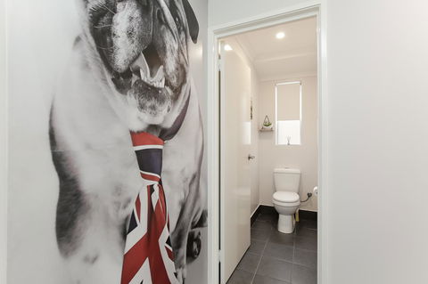 Perth Comfy Stays - Australia Accommodation 41