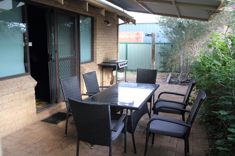 Kestrel Chalets - Australia Accommodation 11