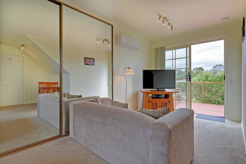Aloft Boutique Accommodation - Australia Accommodation 10