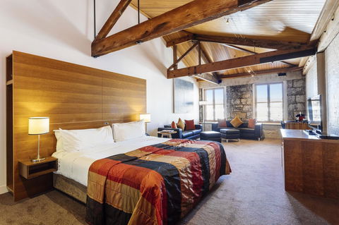 The Henry Jones Art Hotel - Australia Accommodation 6