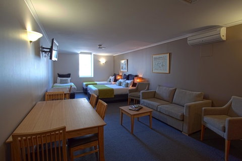Hobart Waterfront Apartments - Australia Accommodation 18