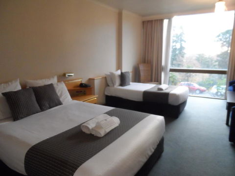 Commodore Regent - Australia Accommodation 41