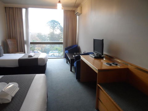 Commodore Regent - Australia Accommodation 42
