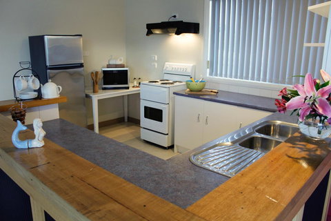 Mermaids Of Bicheno - Australia Accommodation 10