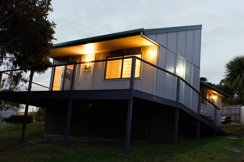 Mermaids Of Bicheno - Australia Accommodation 1