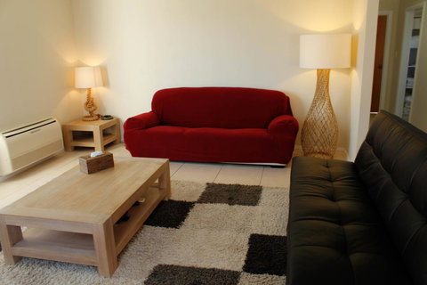 Mermaids Of Bicheno - Australia Accommodation 9