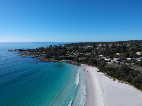 SEA EAGLE COTTAGE Amazing Views Of Bay Of Fires - Australia Accommodation 13