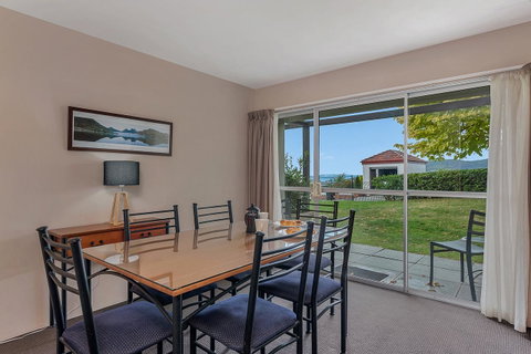 Bay View Villas - Australia Accommodation 9