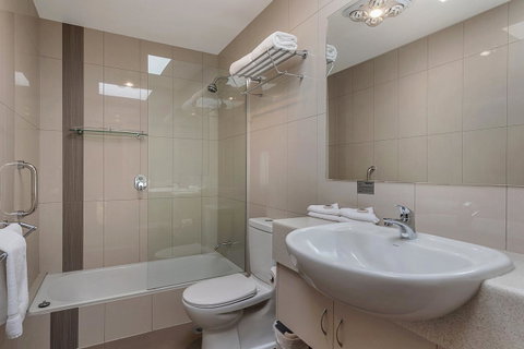 Bay View Villas - Australia Accommodation 25