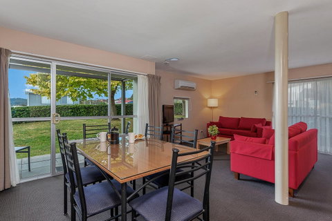 Bay View Villas - Australia Accommodation 10