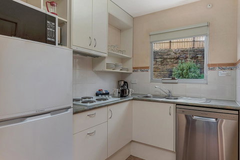 Bay View Villas - Australia Accommodation 44