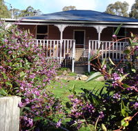 Post House Cottage - Australia Accommodation