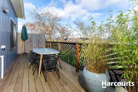 The WeareHouse In Deloraine - Australia Accommodation 9
