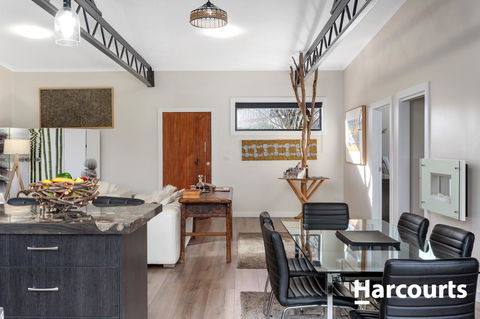 The WeareHouse In Deloraine - Australia Accommodation 8