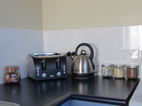 Elm Trees Accommodation @ Ross - Australia Accommodation 20