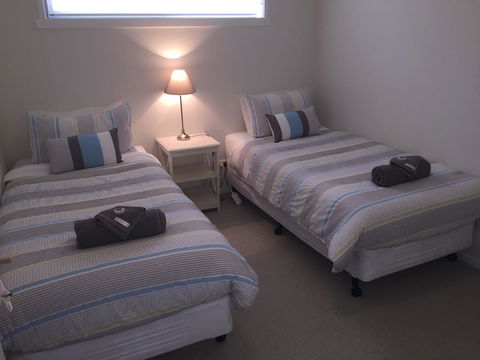 Swansea Beach House Oceanfront - Australia Accommodation 17