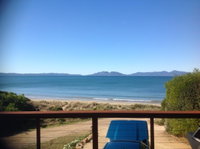 Swansea Beach House Oceanfront