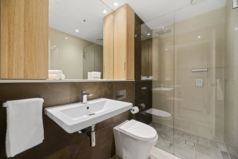 New 2 Beds Apt Mins Walking To Darling Harbour,QVB - Australia Accommodation 2