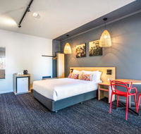 Nightcap at Gateway Hotel - Australia Accommodation