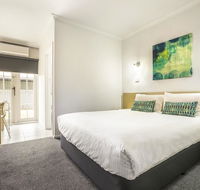 Nightcap at Skyways Hotel - Australia Accommodation