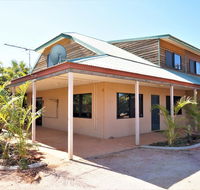 Ningaloo Breeze Villa 10 - 3 Bedroom Fully Self-Contained Disabled-Friendly Accommodation - Australia Accommodation