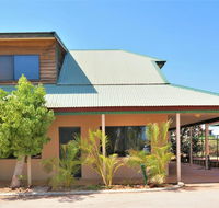 Ningaloo Breeze Villa 5 - 3 Bedroom Fully Self-Contained Holiday Accommodation - Australia Accommodation