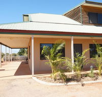 Ningaloo Breeze Villa 6 - 3 Bedroom Fully Self-Contained Holiday Accommodation - Australia Accommodation