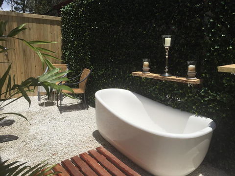 Northlakes Studio - Australia Accommodation 3