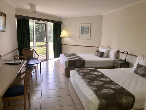 Ocean International Hotel - Australia Accommodation 1