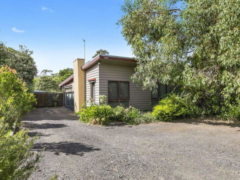 OCEANS 12 - ANGLESEA - Australia Accommodation 0