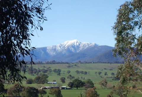 Off Mountain Accommodation - Australia Accommodation 0