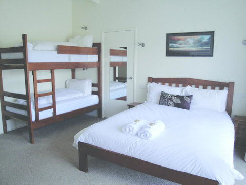 Off Mountain Accommodation - Australia Accommodation 3