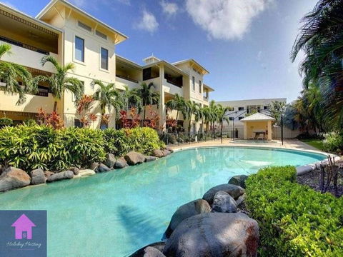 On The STRAND Marina Spacious 3 Brms BEACH Casino - Australia Accommodation 1