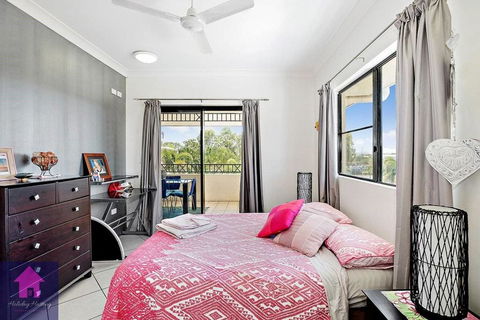 On The STRAND Marina Spacious 3 Brms BEACH Casino - Australia Accommodation 3