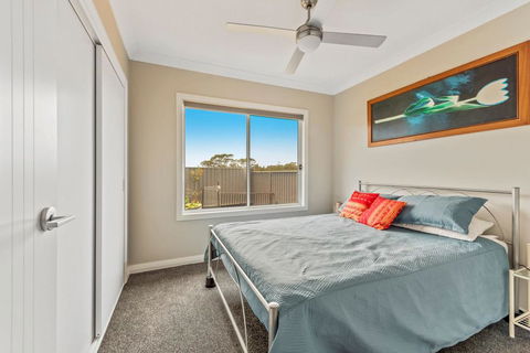 Ontario Way 1 Burrill Lake - Australia Accommodation 3
