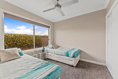 Ontario Way 1 Burrill Lake - Australia Accommodation 2