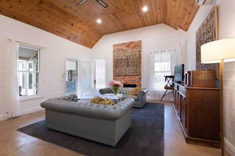 Orchards At Spring Vale Farm - Australia Accommodation 3