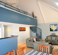 Osprey Holiday Village Unit 115 - Idyllic 3 Bedroom Holiday Villa with a Pool in the Complex - Australia Accommodation