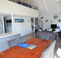 Osprey Holiday Village Unit 121 - Fantastic 3 Bedroom Holiday Villa with a Pool in the Complex - Australia Accommodation