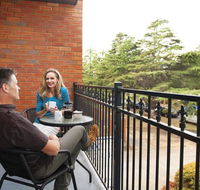 Oxley Court Serviced Apartments - Australia Accommodation