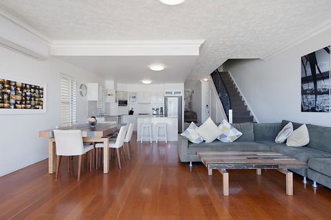 Palm Beach Beachfront Townhouse - Australia Accommodation 2