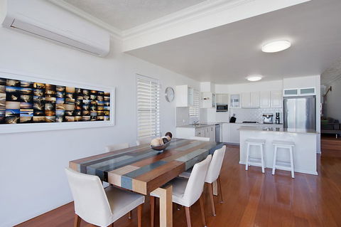 Palm Beach Beachfront Townhouse - Australia Accommodation 3