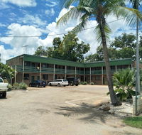 Palm Court Backpackers - Australia Accommodation