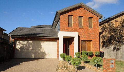 Pampas Grass Homestay A - Australia Accommodation 0