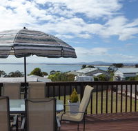 Panoramic Views on Walter - Australia Accommodation