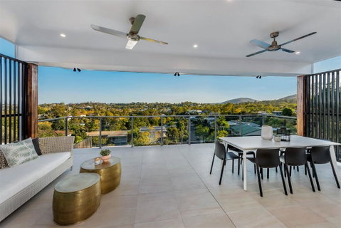 Panoramic Views Villa Birdwood Terrace 4 Bedroms - Toowong - Australia Accommodation 2