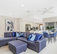 Park Avenue Luxe Townhouse Brand New Sleeps 9 - Australia Accommodation