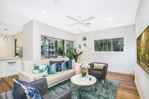 Park Avenue Townhouse Retreat Brisbane Sleeps 10 - Australia Accommodation 3